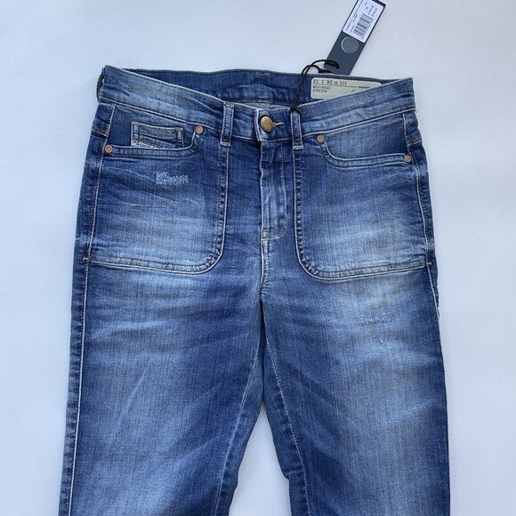 $198 Diesel Women’s Sandy B-Patch Slim Bootcut Jeans Regular Waist Blue Size 26 - Picture 10 of 16